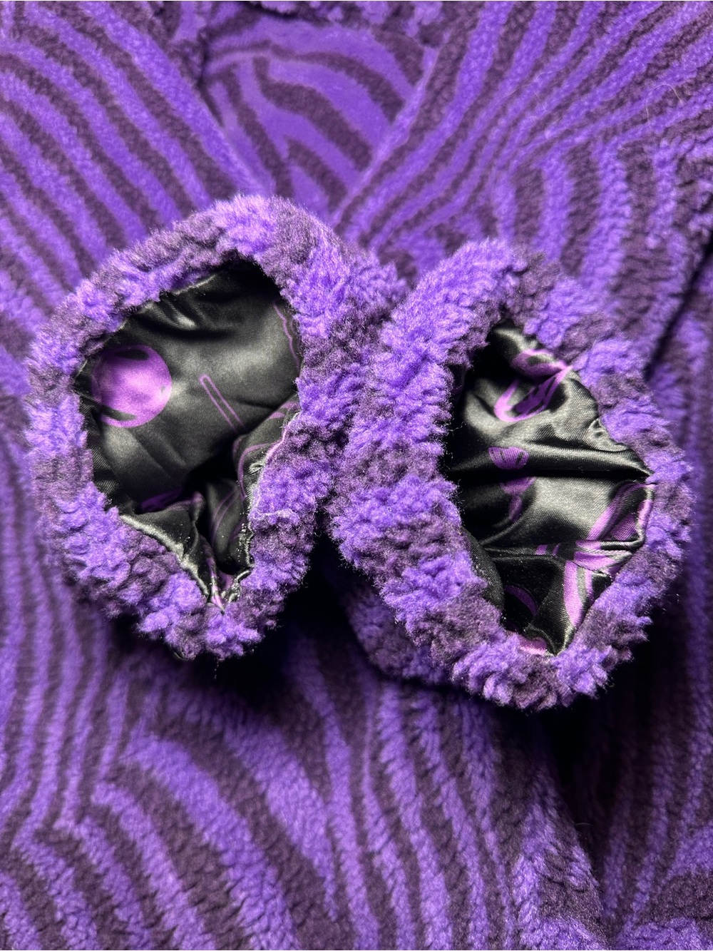 Dolls Kill x Willy Wonka & the Chocolate Factory Long psychedelic Coat, Small - Picture 14 of 17